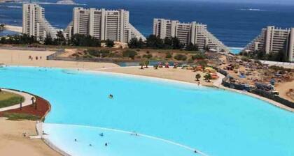 Escapate al sol en este espacio para 2 familias.