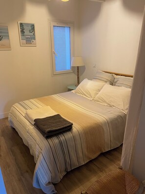 1 soverom, strykejern/-brett, reiseseng for barn og wi-fi (inkludert)