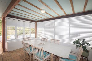 Dining - Boondi - beautiful lowset home, walk to everything (Point Lookout)