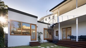 Exterior - Pelican House - Beach Retreat (Manly)