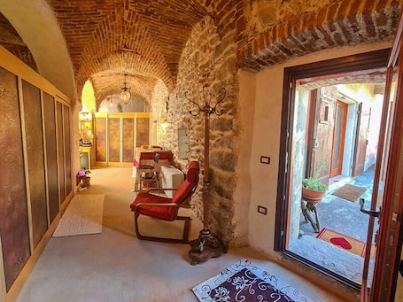Luxury Apartment | Living area. CasaRosada Wellness Guest House