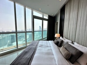 Panoramic Apartment - Lux BnB Upper Crest Tower I Skyline Views (Dubai)