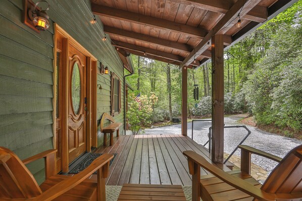Terrace/patio - Whisper Creek of Sapphire Valley (Transylvania County)