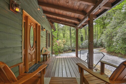 Whisper Creek of Sapphire Valley