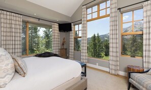 5 chambres, fer et planche à repasser, accès Internet, draps fournis