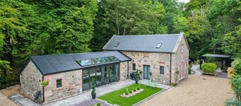 The Ultimate Luss Retreat