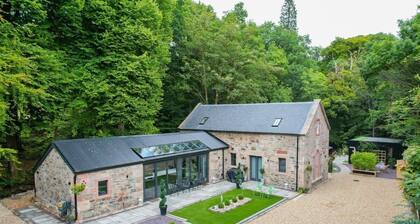 The Ultimate Luss Retreat