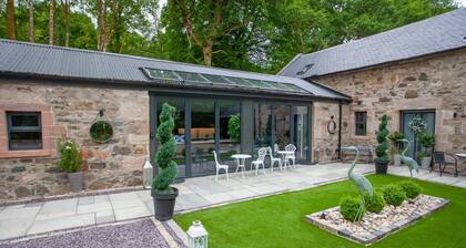 The Ultimate Luss Retreat