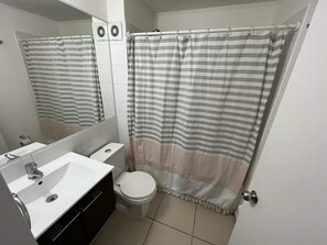 Apartamento, 3 habitaciones, accesible para personas con discapacidad, fumadores | Baño