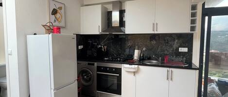 Fridge, microwave, oven, stovetop