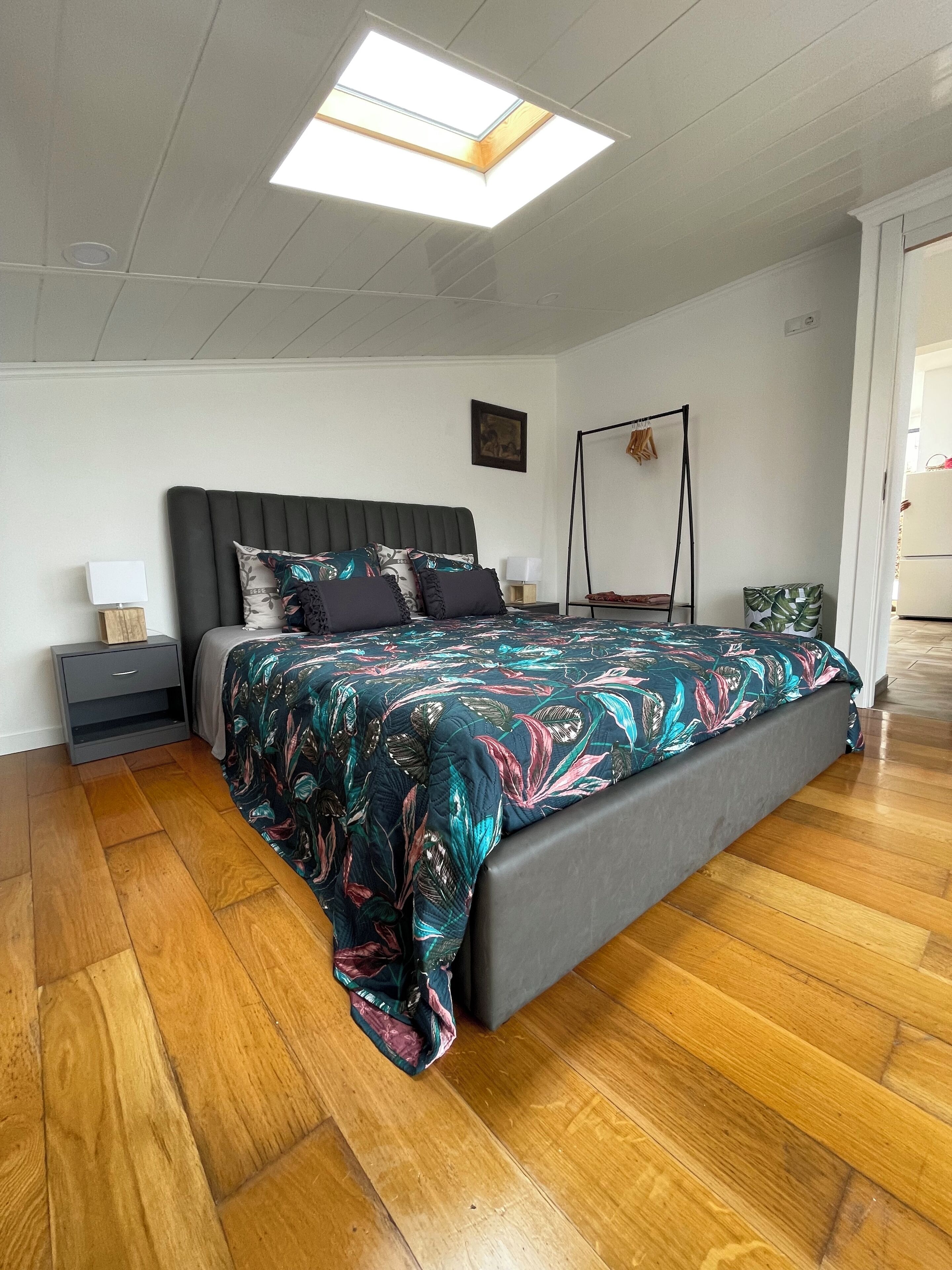 2 Schlafzimmer, Reisekinderbett, kostenloses WLAN, Bettwäsche