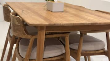 Family Villa | In-room dining