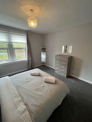 2 bedrooms, WiFi, bed sheets - Cosy Cottage Apartment (Argyll and Bute Council)