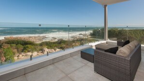Unclassified image, 2 of 66, button - Absolute Ocean Boutique Guesthouse (Hermanus)