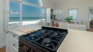 Unclassified image, 3 of 66, button - Absolute Ocean Boutique Guesthouse (Hermanus)