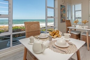 Sudah termasuk sarapan siap masak setiap hari