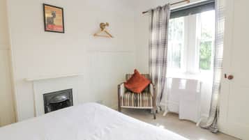 2 habitaciones, decoración personalizada y muebles diferentes