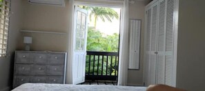 4 Schlafzimmer, Zimmersafe, Bügeleisen/Bügelbrett, kostenloses WLAN