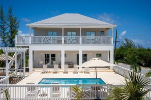 Maison, 4 chambres | Extérieur