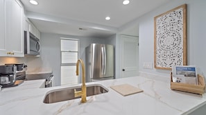 Condo, 2 Bedrooms | Private kitchen