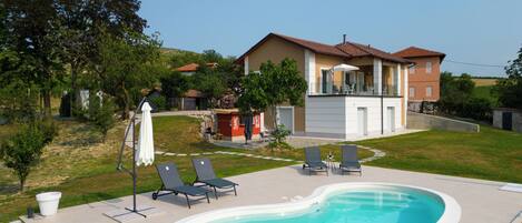 Piscina a l'aire lliure