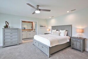 4 Schlafzimmer, Bügeleisen/Bügelbrett, WLAN, Bettwäsche