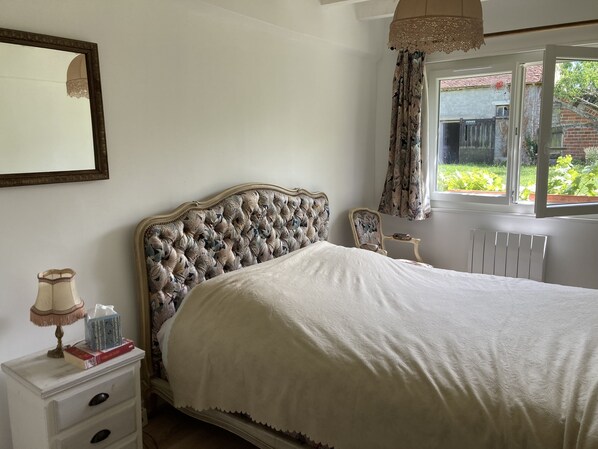 3 soverom, reiseseng for barn, wi-fi (inkludert) og sengetøy