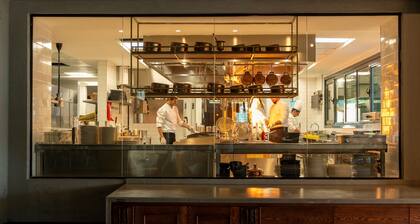 INVENTIST Hotel Sports Academy