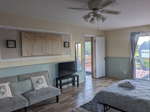 5 Schlafzimmer, Schreibtisch, Bügeleisen/Bügelbrett, kostenloses WLAN