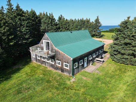 Exterior. The Barn at Spry Point