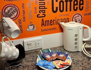 Kaffee und/oder Kaffeemaschine