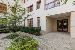 Exterior - Metro Dworzec Wileński Studio by Renters (Warsaw)