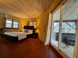2 Schlafzimmer, Schreibtisch, Bügeleisen/Bügelbrett, Reisekinderbett