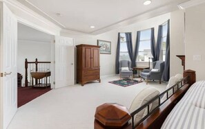 4 Schlafzimmer, Reisekinderbett, kostenloses WLAN, Bettwäsche
