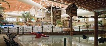 Best indoor water park in Tennessee. Perfect for a family adventure!