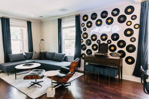 تلفزيون ذكي