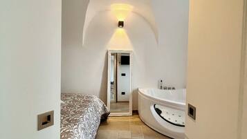 1 bedroom, iron/ironing board, bed sheets