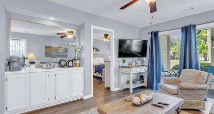 1st floor 2bd 2bath condo, just a quick 6-min drive to Broadway at Myrtle Beach