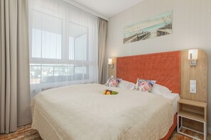 Appartement, 1 chambre, balcon, en bord de plage | 1 chambre, draps fournis