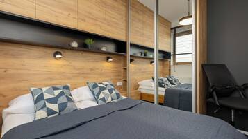 Apartment, 1 Bedroom, Balcony | 1 bedroom, bed sheets