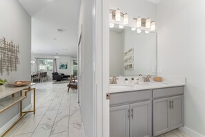 Interior - Townhome with pool in resort (Kissimmee)