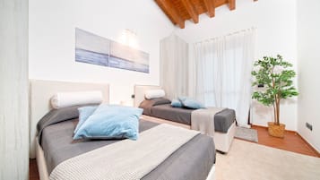 Superior Apartment | 3 bedrooms, in-room safe, blackout drapes, iron/ironing board