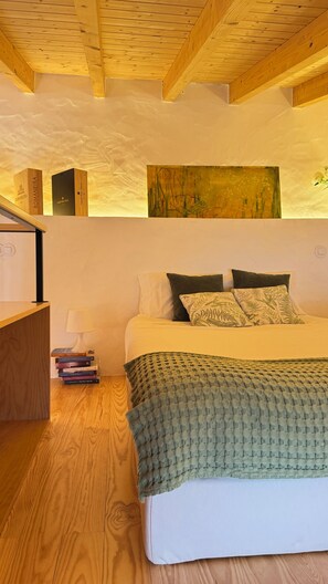 1 bedroom, travel crib, free WiFi, bed sheets