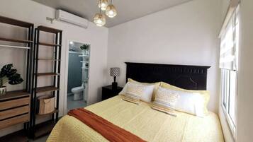 3 chambres, fer et planche à repasser, Wi-Fi gratuit, draps fournis