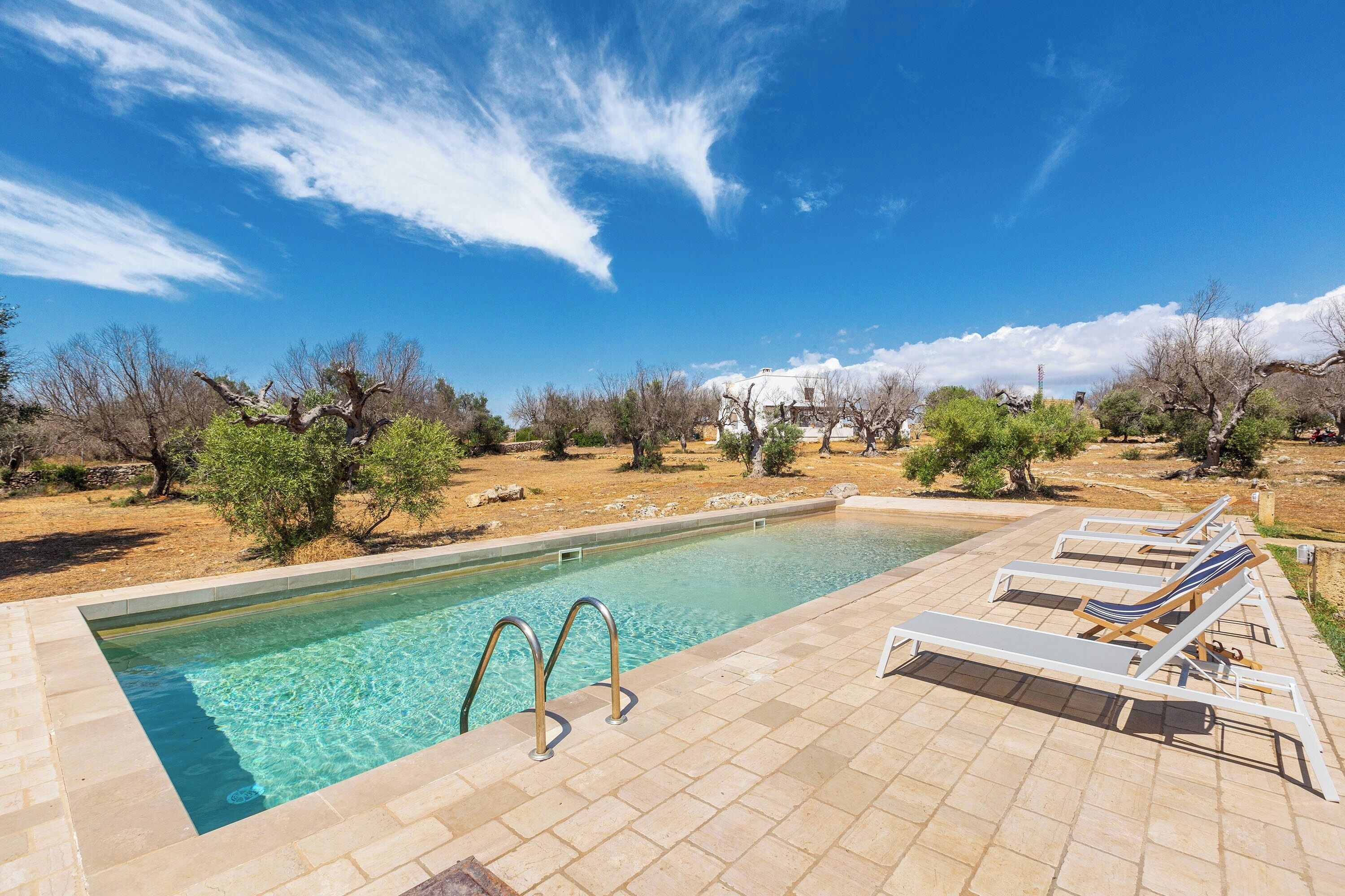 Piscine extérieure (ouverte en saison)