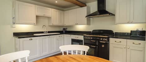 Cottage | Private kitchen