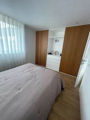 2 bedrooms, Internet, bed sheets