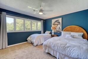 6 多间卧室、办公桌、熨斗/熨衣板、旅行婴儿床