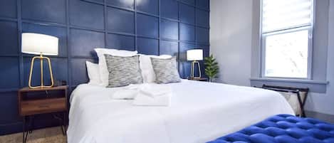 2 Schlafzimmer, Schreibtisch, Bügeleisen/Bügelbrett, WLAN