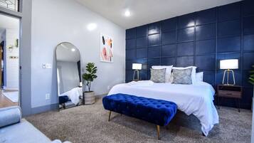 2 Schlafzimmer, Schreibtisch, Bügeleisen/Bügelbrett, WLAN